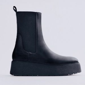 OFFER 🍄 ZARA Y2K Chunky Platform Boots